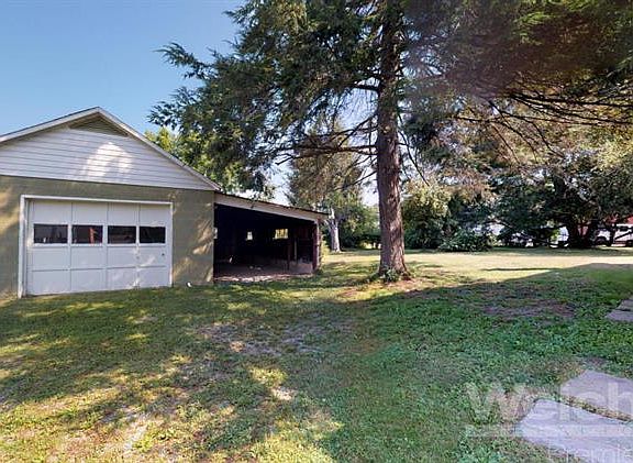 4th image of 2680 Euclid Ave