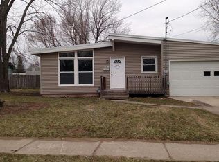 1023 Iowa St SW, Wyoming, MI 49509