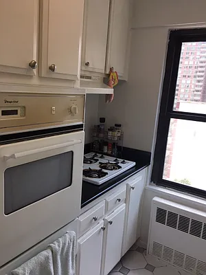 Rented by Olympia House Delaware LP | media 14