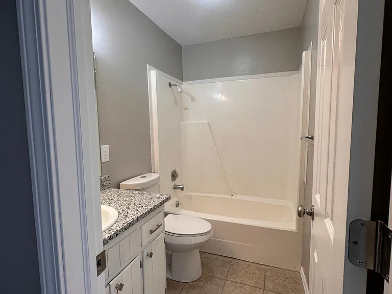 3017 W Roxbury St — Photo 27