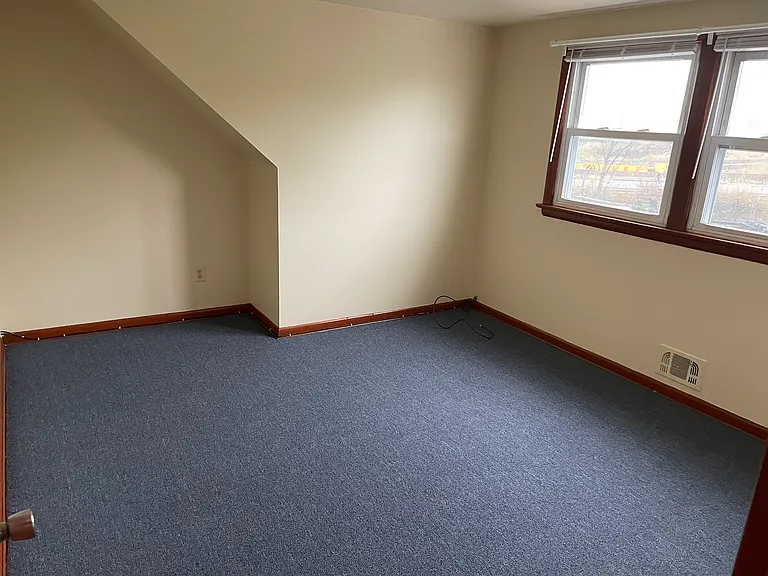 810 Malcolm Pl #2 — Photo 8