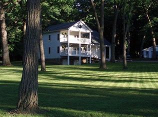 576 E Ellendale Rd, Edgerton, WI 53534