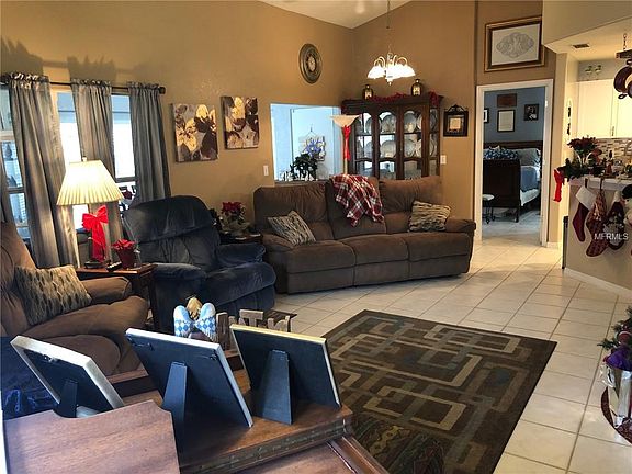4th image of 2753 Golf Lake Dr