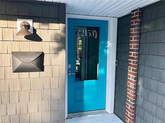 2nd image of 2153 Sunset Dr
