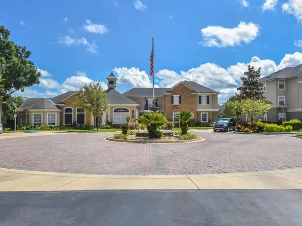 940 Village Trl, Port Orange, FL