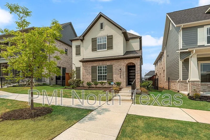 4 bed, 3.5 bath, 2483 sqft, $3,700 — Photo 1