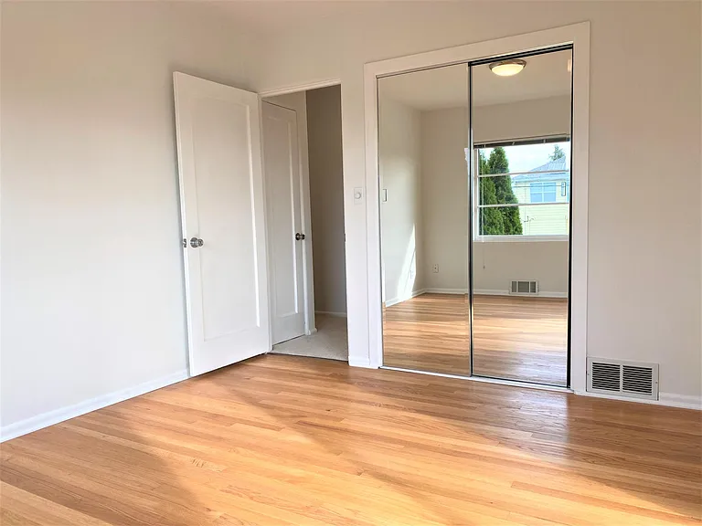 12258 1st Ave NW — Photo 18