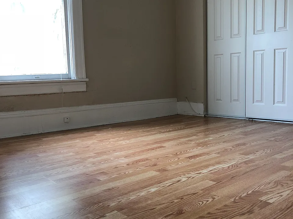 216 S Cedar Ave #5