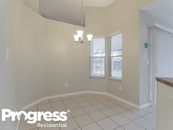 5th image of 1060 Providence Ln