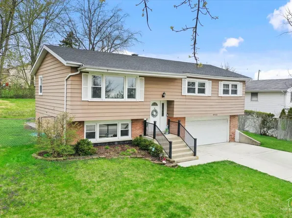 8932 S 85th Ct, Hickory Hills, IL 60457