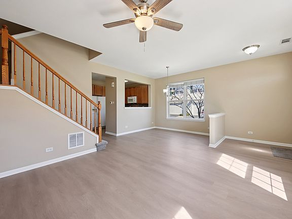 5th image of 2566 Providence Ave