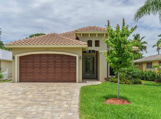 729 109th Ave N, Naples, FL 34108