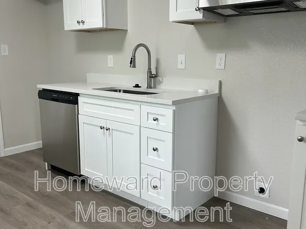 407 N Justin Ave, Dallas, TX