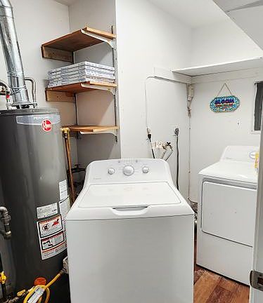 3rd image of 4919 Manheim Ave