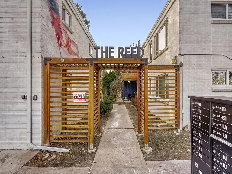 1679 Reed St — Photo 27
