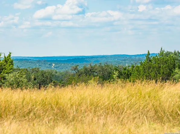 12995 Hackberry Rd, Rocksprings, TX 78880