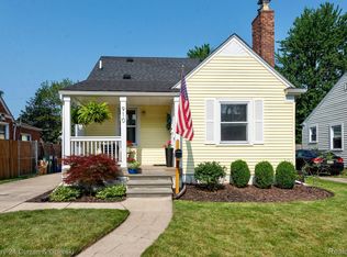 910 Hoffman Ave, Royal Oak, MI
