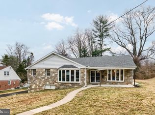 1914 Fawn Dr, Glenside, PA 19038