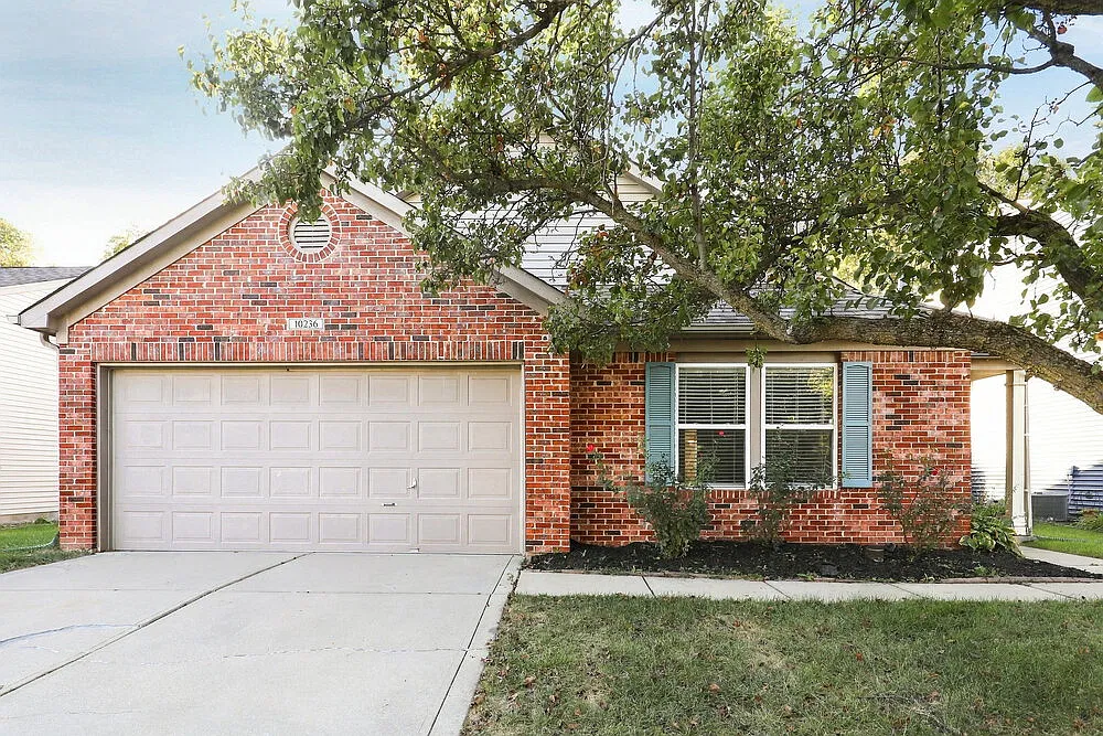 3 bed, 2.0 bath, 1858 sqft, $2,155 — Photo 1