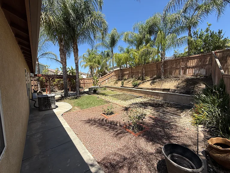 29390 Garnet St — Photo 11