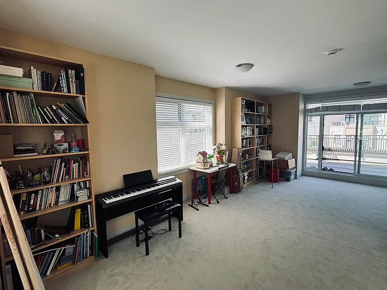 5879 Gray Ave #4 — Photo 35