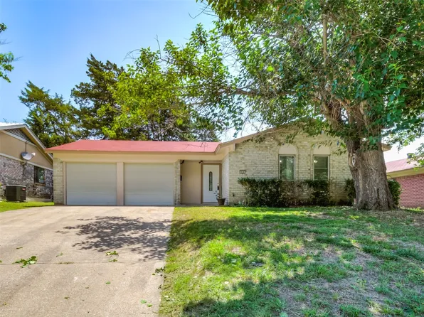 910 Sims St, Duncanville, TX 75137