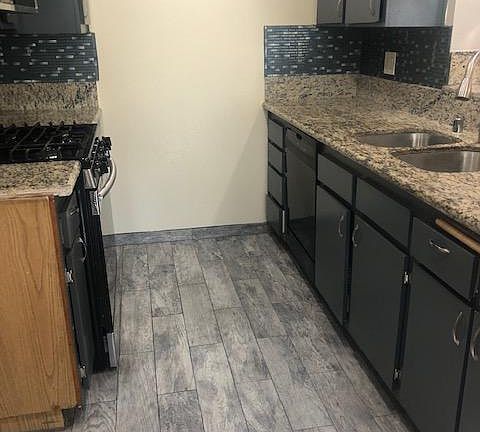3rd image of 12573 Bradley Ave Unit 5
