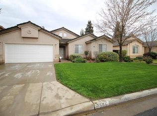 7566 N Bain Ave, Fresno, CA 93722