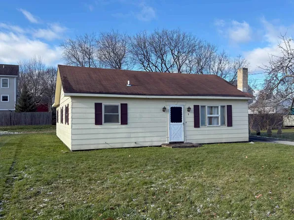 8 Belmont Ave Extension, Rutland City, VT 05701