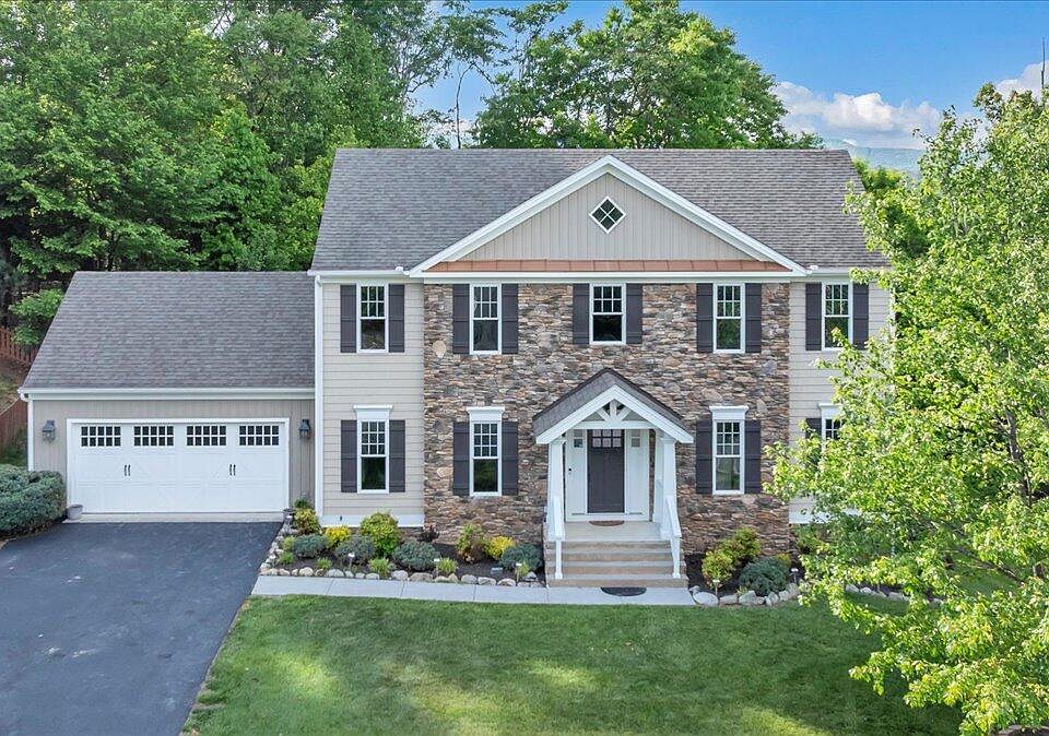 1st image of 5882 Monet Dr