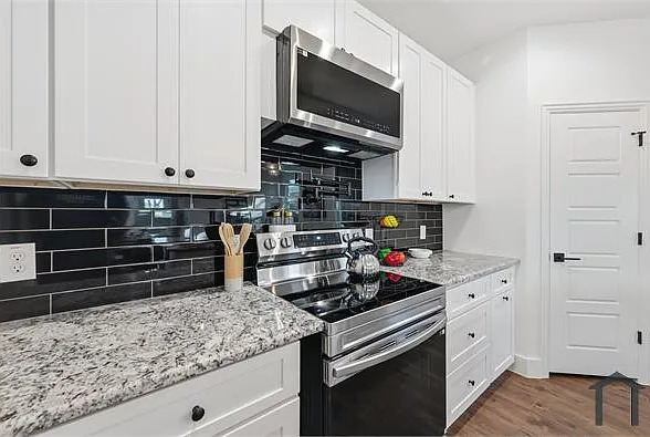 1104 E Annie St — Photo 10