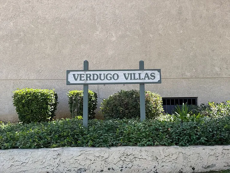 1734 N Verdugo Rd #6 — Photo 39