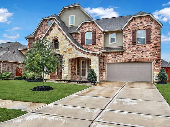 3rd image of 22742 Soaring Woods Ln