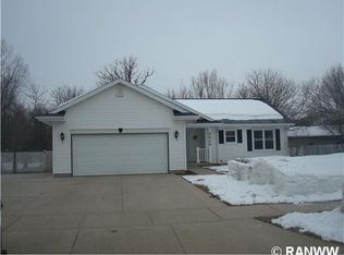 2025 Frisbie Ln, Eau Claire, WI 54703