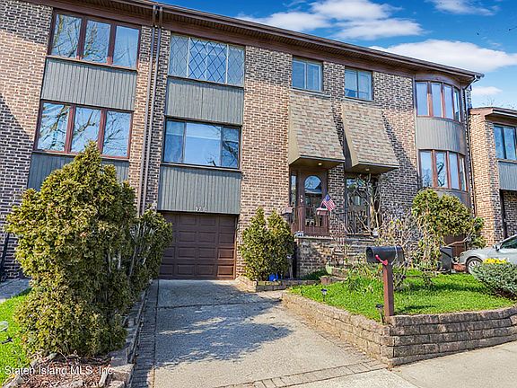 2nd image of 321 Hillbrook Dr