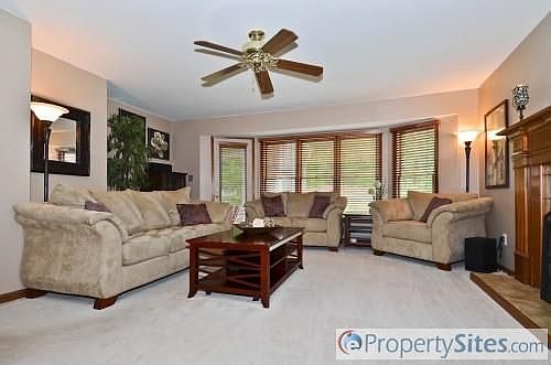 5th image of 415 Ivy Hill Ct