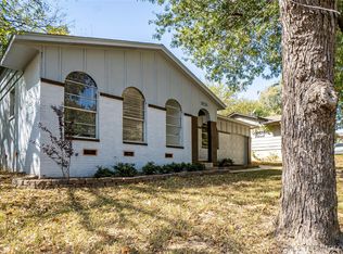 18526 E 2nd St, Tulsa, OK 74108