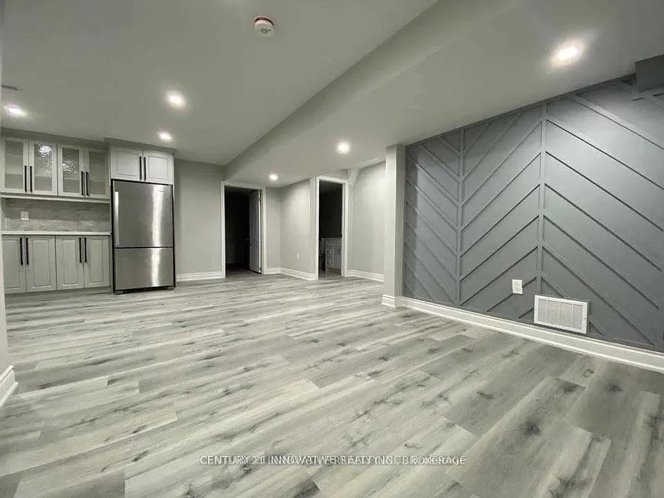 1 Ezra Cres #BASEMENT