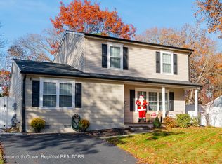 3 Knox Ct, Barnegat, NJ 08005