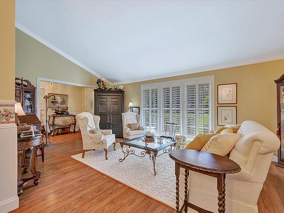 5th image of 506 Carter Dr