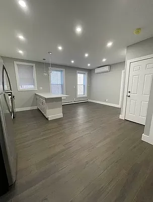 Rented by Voro, LLC | media 8