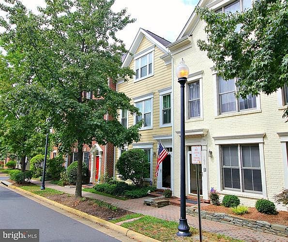 1st image of 105 Smallwood Way