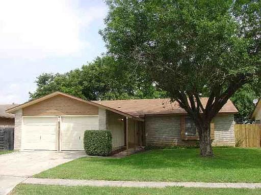 1st image of 7801 HUNTER OAKS