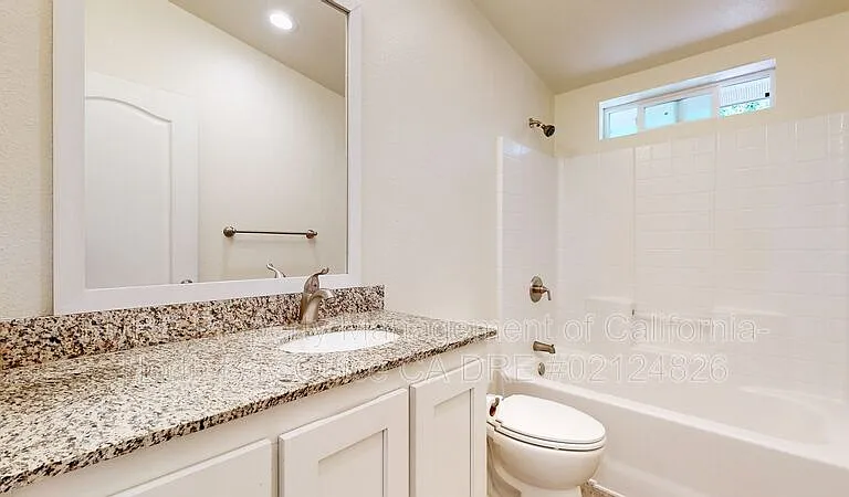 5389 Gravenstein Hwy N — Photo 18