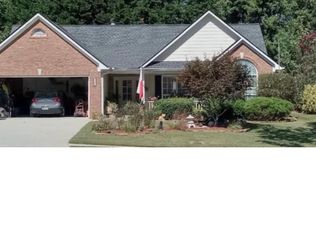 555 Sterling Pointe Ct, Lawrenceville, GA