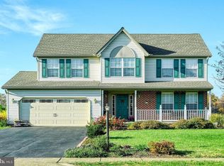 46 N Allwood Dr, Hanover, PA 17331