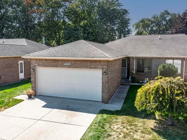 34457 Maple Lane Dr, Sterling Heights, MI 48312