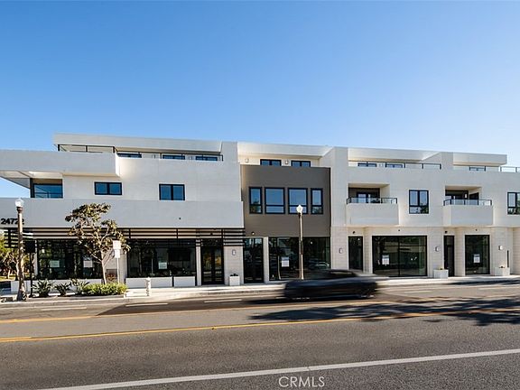 5th image of 24722 Del Prado #302