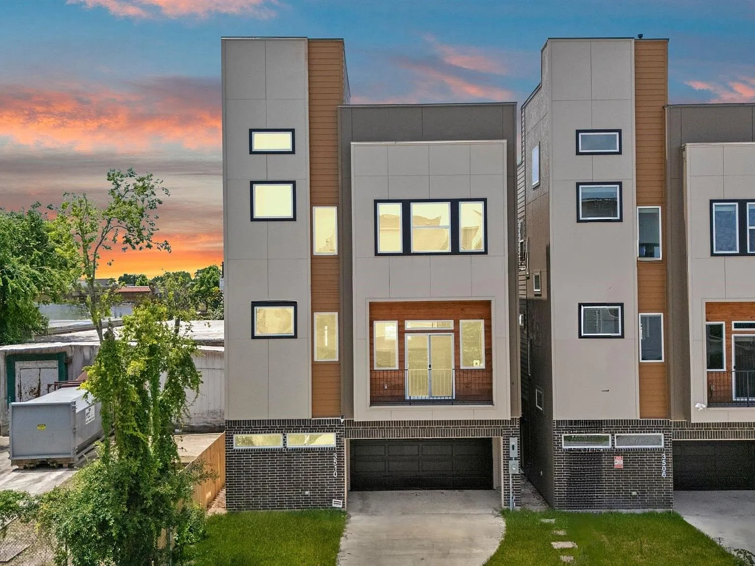 4 bed, 4.0 bath, 2719 sqft, $3,300 — Photo 2