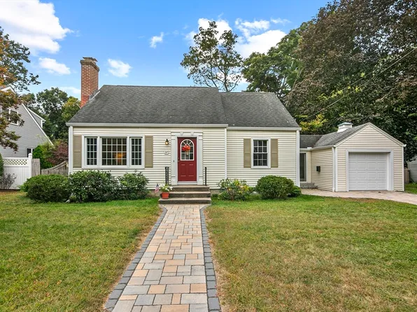 37 Nevins Ave, Longmeadow, MA 01106